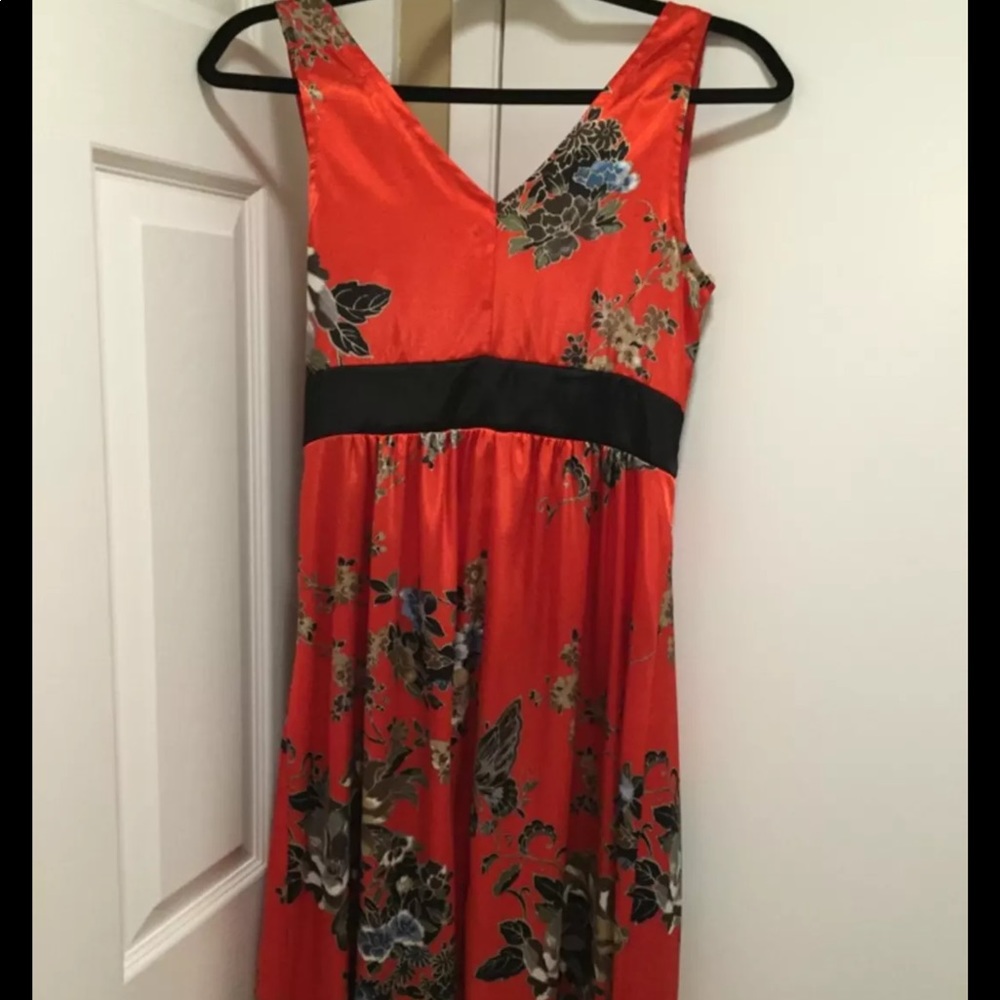 β€οΈCUTE DRESS!β€οΈ - Picture 2 of 5